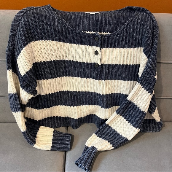 American Eagle Blue and White Striped Henley Sweater. Size -Small - Picture 2 of 8